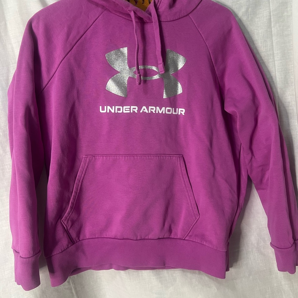 Under Armour woman’s hoodie size Medium